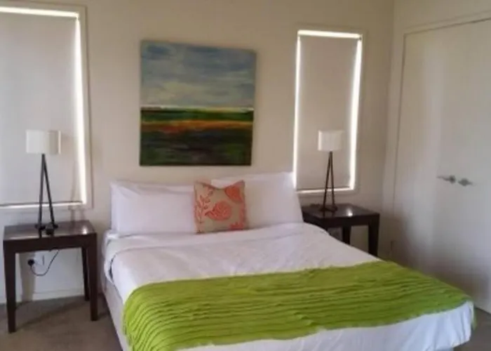 The Jetty Penthouse, Unit 9